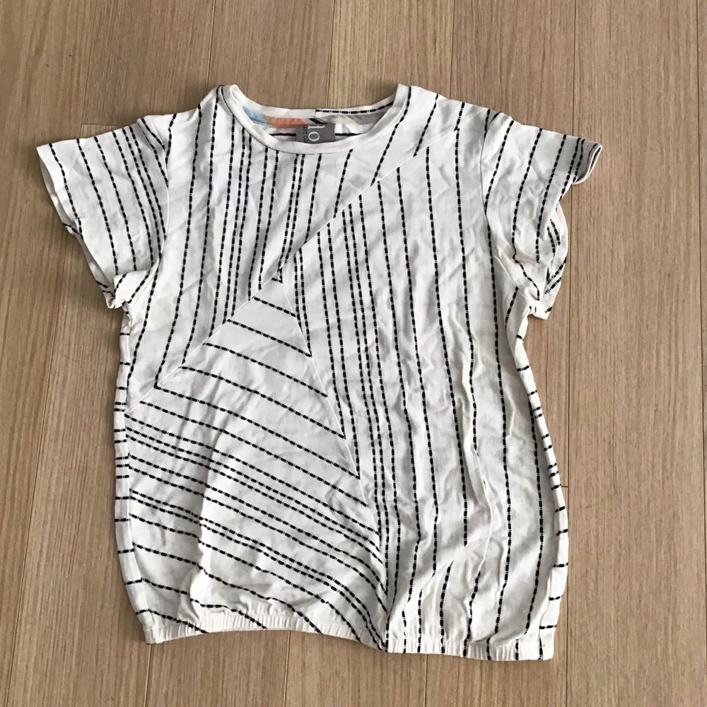 Dolan Anthropologie brand Black and White Striped Top Size S - Picture 1 of 6